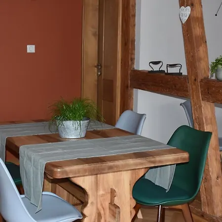 Affittacamere L'hadestal 3*